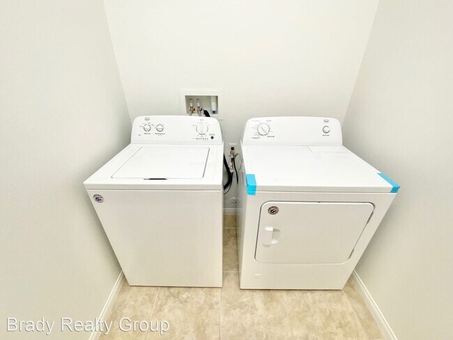 Foto del edificio - 3 br, 2 bath House - 321 Cadence Vista Dr.
