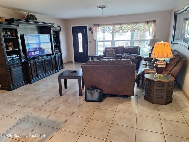 Foto del edificio - 289 Ellwood Ave