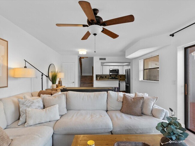 Foto del edificio - 4025 Village Dr