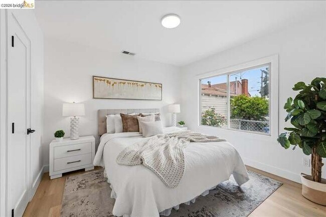 Foto del edificio - 3350 Brookdale Ave