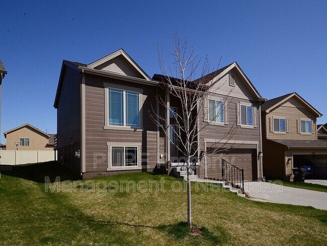 Building Photo - 9134 Black St