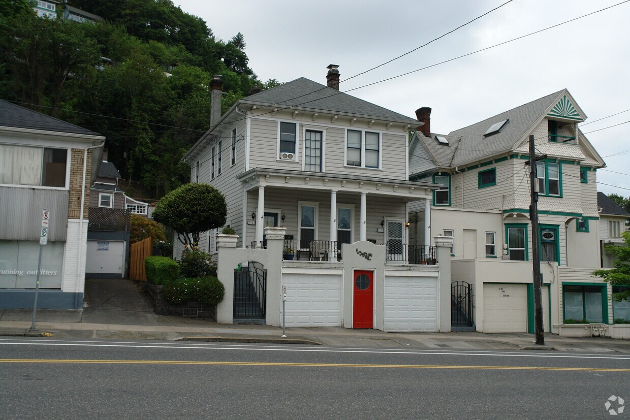 Building Photo - 2319-2323 SW 6th Ave