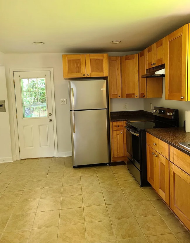 Cocina - 3500 Rogers St