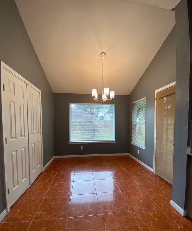 Building Photo - 4238 Field Meadow Dr
