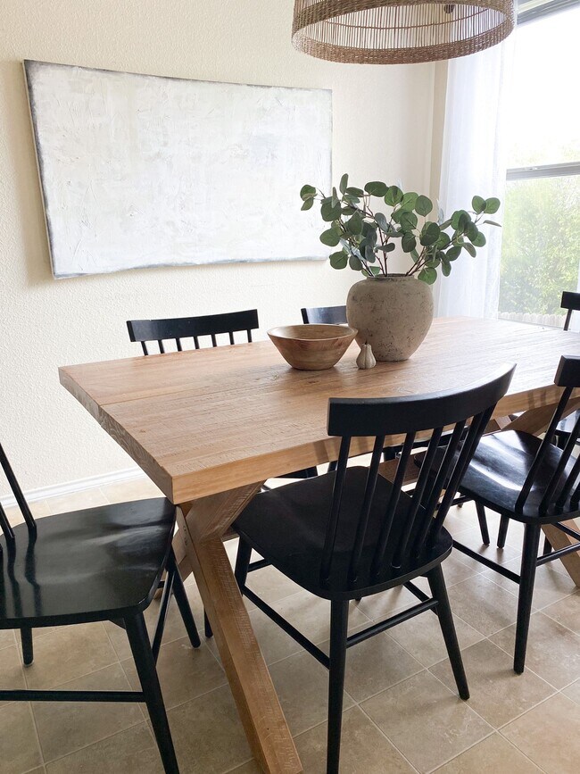 Foto del edificio - 7216 Colina Way