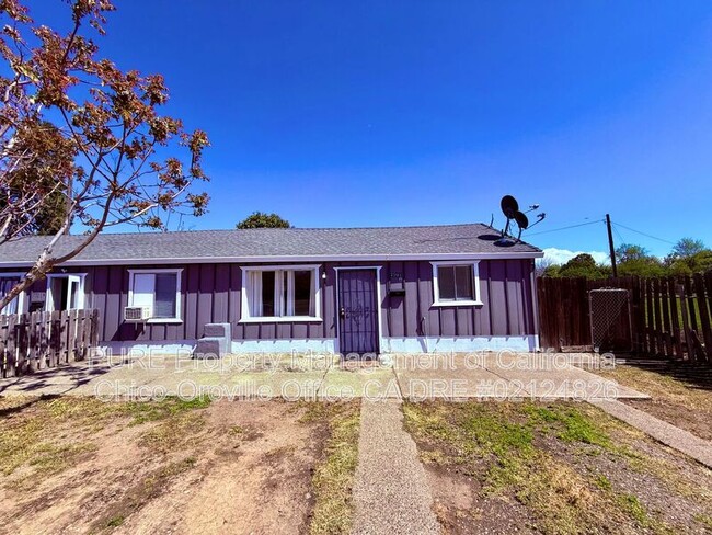 Foto del edificio - 7701 Molinos Ave