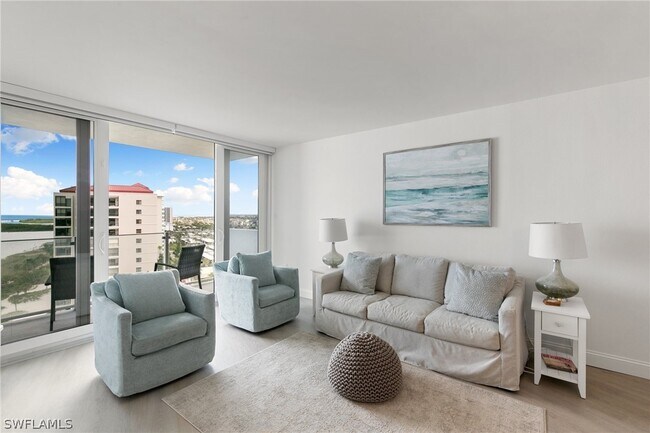 Foto del edificio - 58 N Collier Blvd