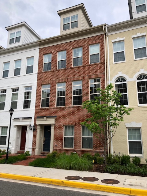 Foto principal - 405 N Upton Ct
