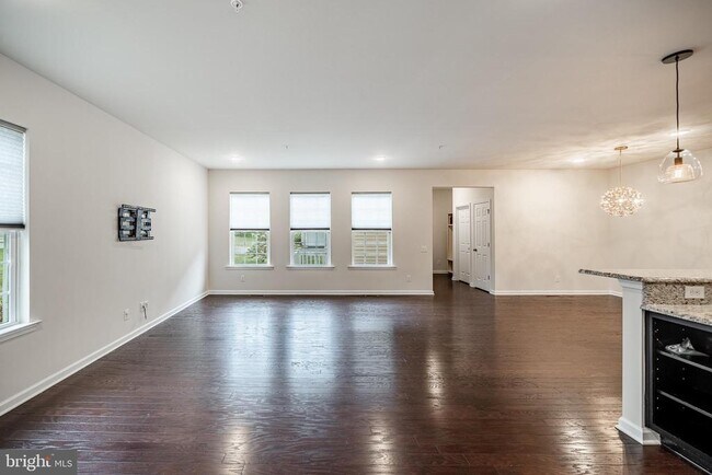 Foto del edificio - 720 Sun Valley Ct