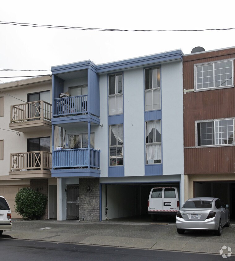 Primary Photo - 305 88th St