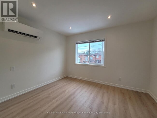 Building Photo - 84 Foch Ave