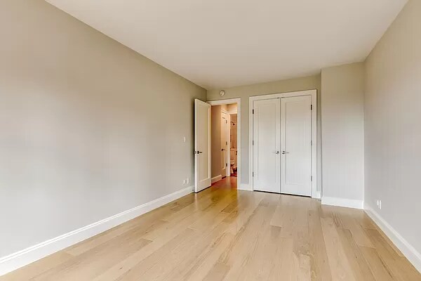 Building Photo - 152 W 66th St