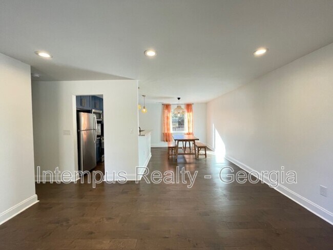 Foto del edificio - 2867 Joyce Ave