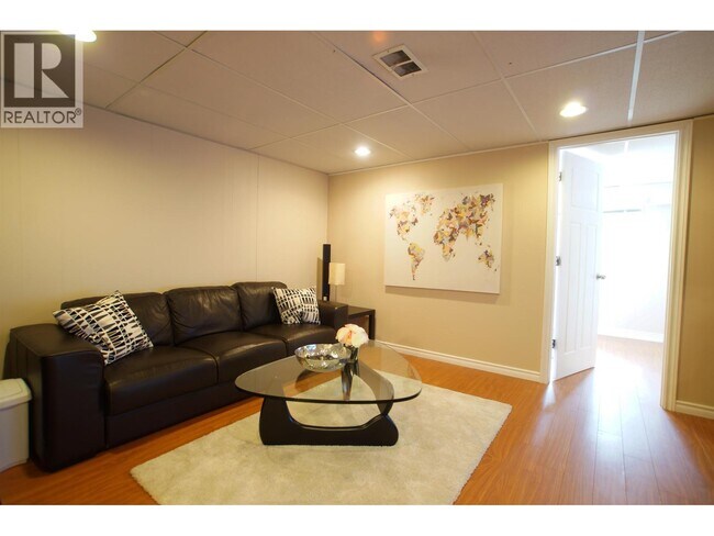 Building Photo - 48xx McKee Pl