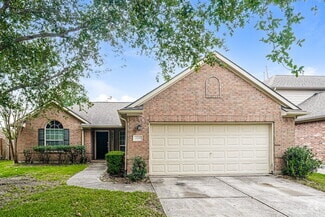 Building Photo - 549 Green Cedar Dr
