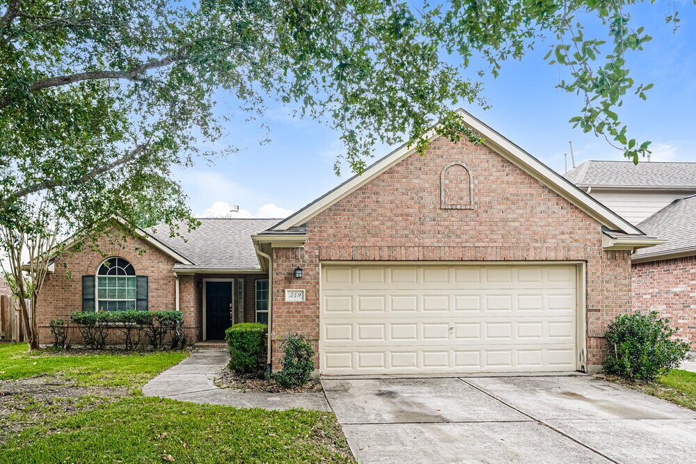 Foto principal - 549 Green Cedar Dr