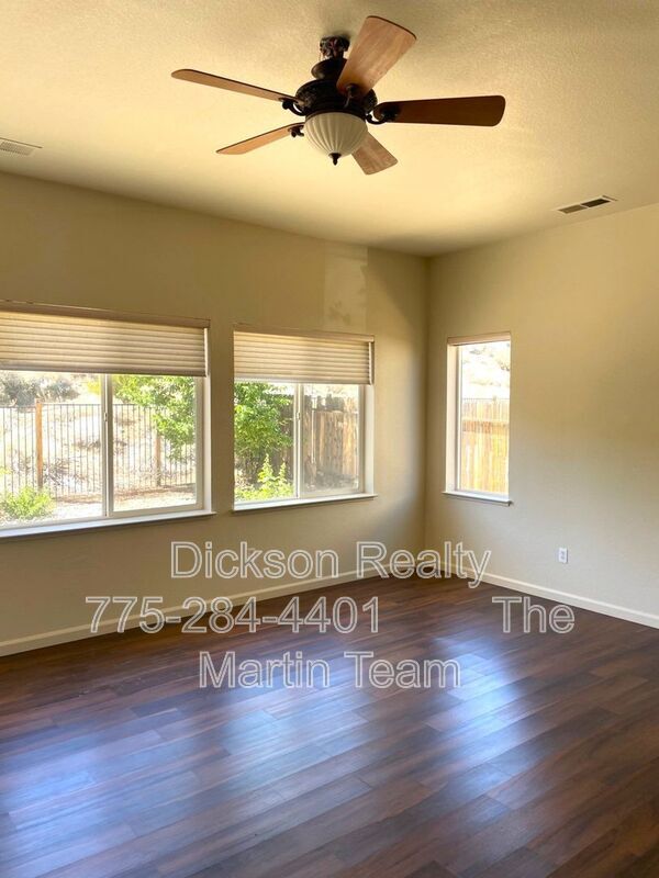 Foto del edificio - 7145 Beacon Dr