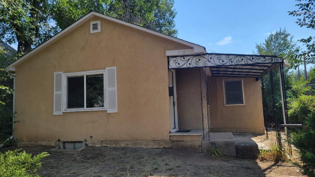 Primary Photo - 2 Bedrooms, 1 Bathroom Single Family Home ...
