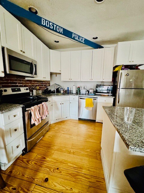 Foto del edificio - 606 Columbus Ave