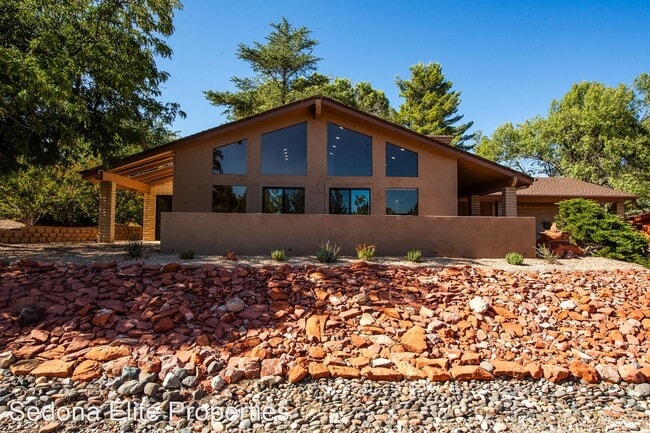 Foto del edificio - 3 br, 2 bath House - 70 White Cedar Drive