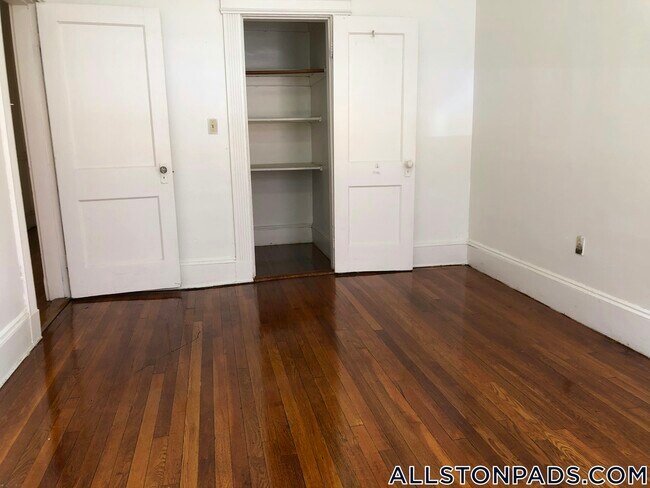 Building Photo - 1254 Commonwealth Ave