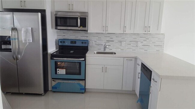 Foto del edificio - 3150 N Course Ln