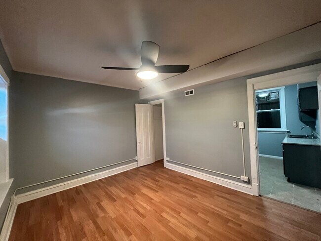 Foto del edificio - 2725 E 78th St