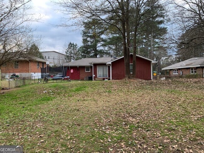 Building Photo - 4280 Hendrix Dr