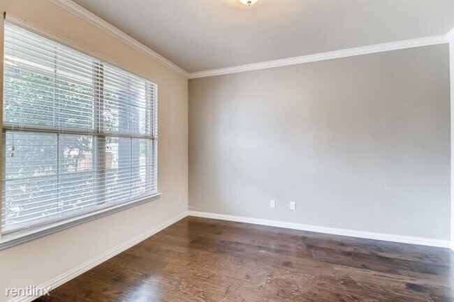 Foto del edificio - 3 br, 2.5 bath House - 11504 Zoe Ln