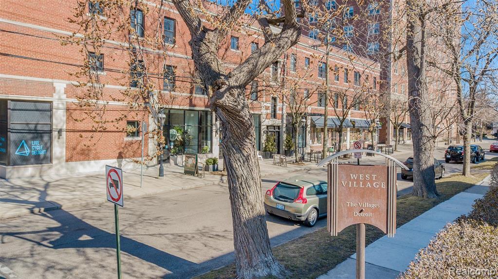 Foto principal - 1400 Van Dyke St