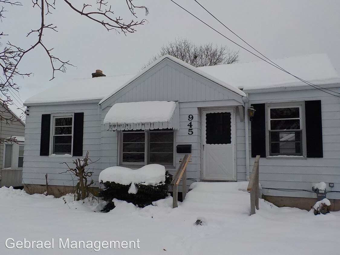 945 Hubbard Ave, Flint, MI 48503 House for Rent in Flint, MI