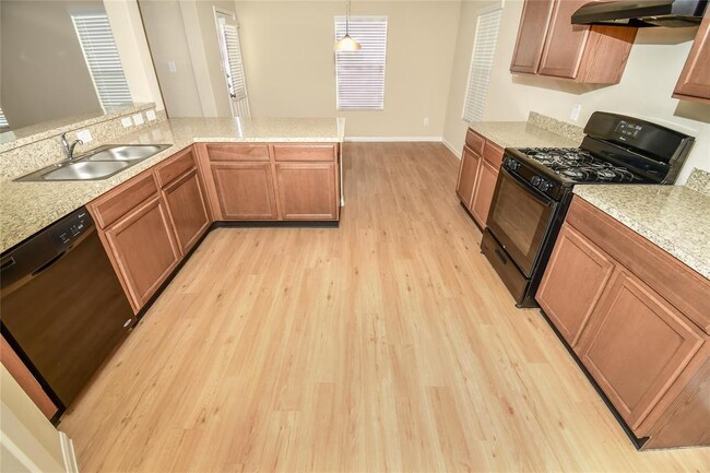 Building Photo - 2431 Peterborough Way