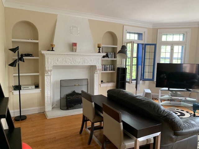 Foto del edificio - 6130 N Rockwell St