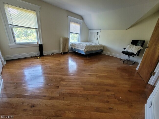 Building Photo - 71 Montclair Ave