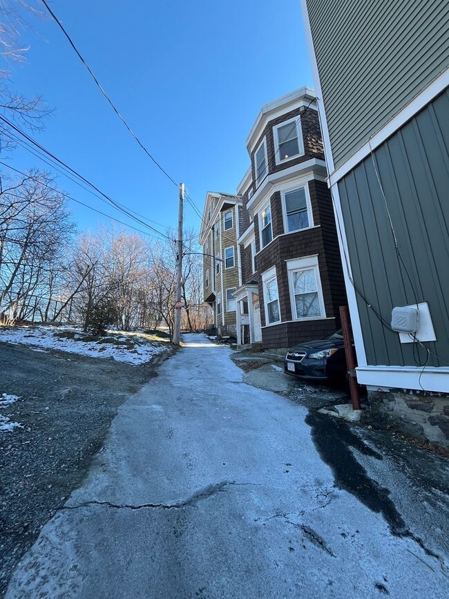 Foto del edificio - Great 5 bed Close to Northeastern