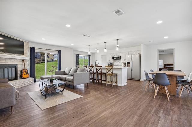 Building Photo - 529 Shore Dr