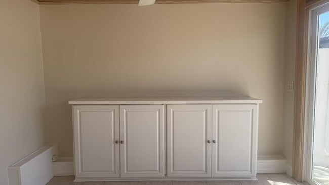 Foto del edificio - 2704 Cardinal Dr