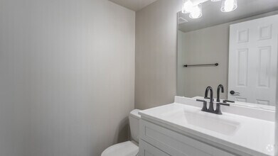 2BR,1.5BA,-1118SF - Pines of York