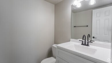 2BR,1.5BA,-1118SF - Pines of York