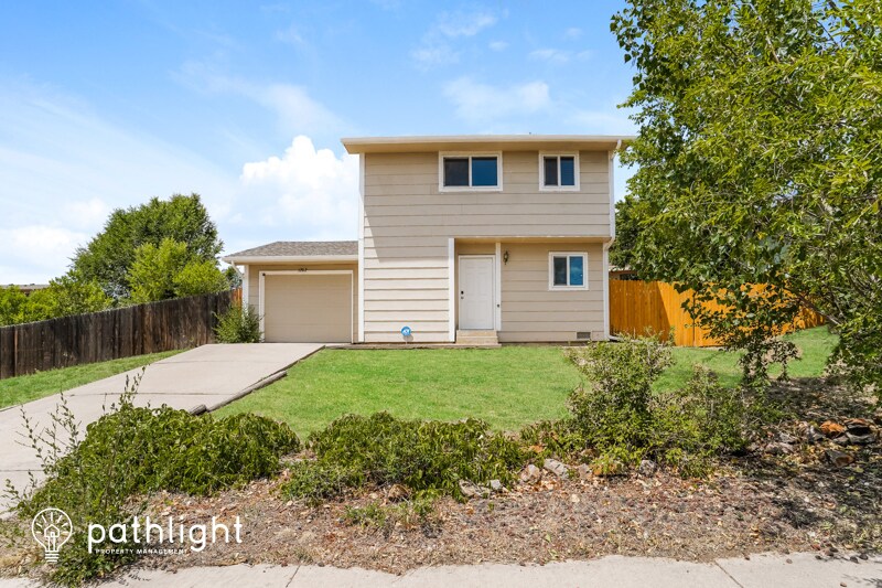 Primary Photo - 1202 Chiricahua Dr
