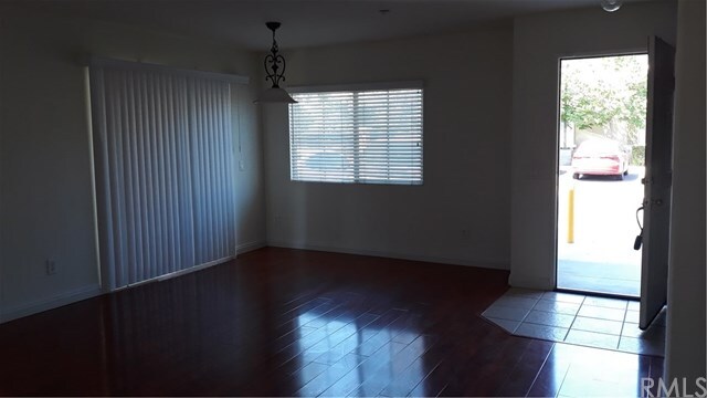 Building Photo - 25810 Iris Ave