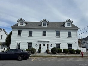 Building Photo - 140 Clinton St