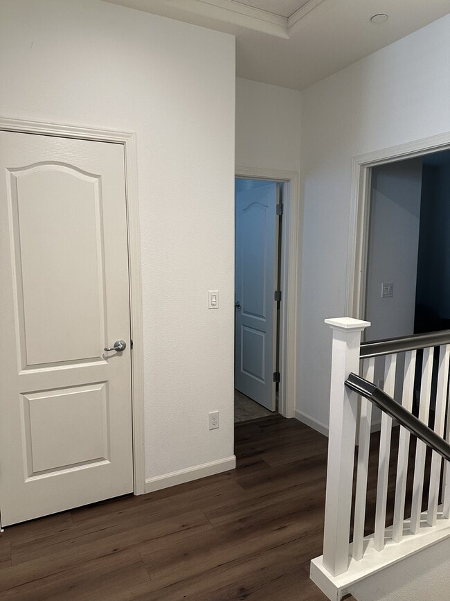 Building Photo - 4045 Neapolis Ln