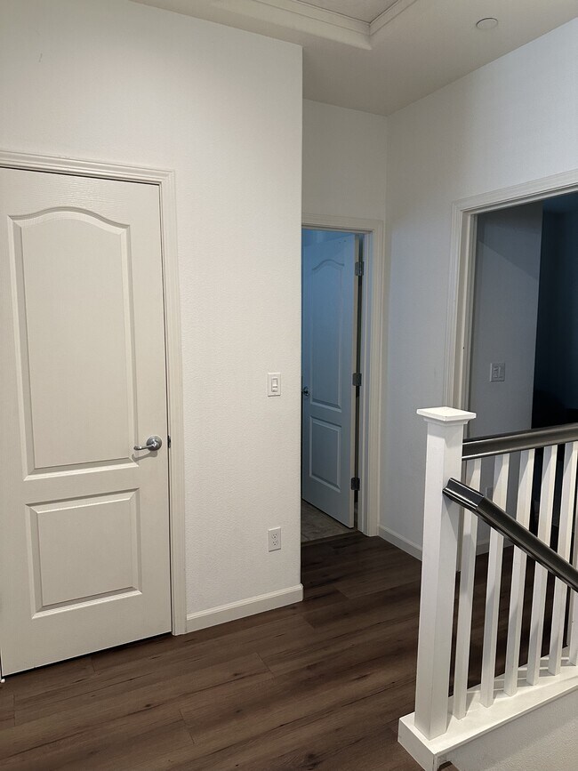 Foto del edificio - 4045 Neapolis Ln