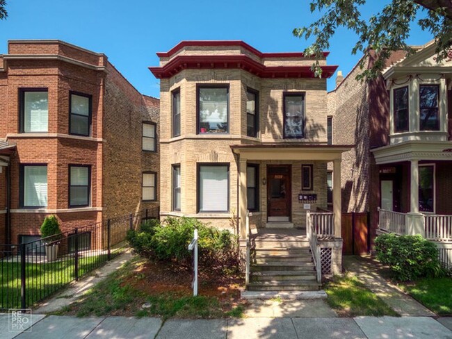 3624 N Racine Ave, Chicago, IL 60613 Apartments - Chicago, IL ...