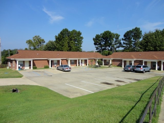 Foto del edificio - 170 Timberlawn Rd
