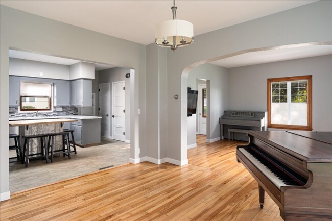 Building Photo - 206 Davidson Ave