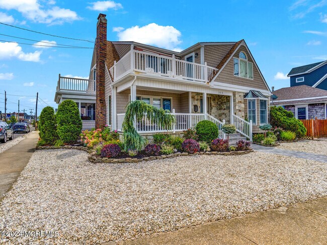 Foto del edificio - 200 S Bayview Ave