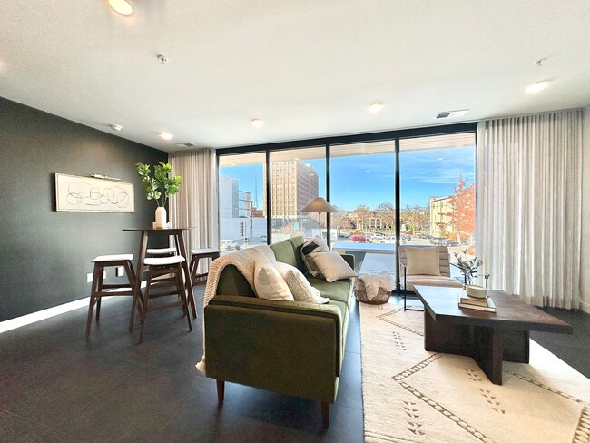 Interior Photo - 201 E. Front