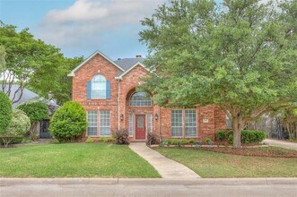 Building Photo - 6716 Bluffview Dr